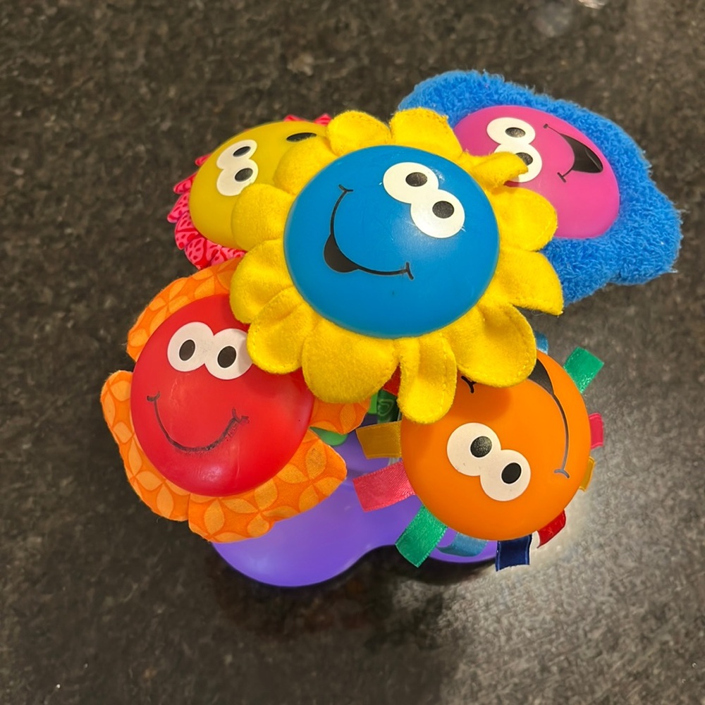 Lamaze musical flowers